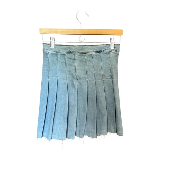 Y2K Schoolgirl Britneycore Pleated Denim Mini Skirt Size Small - Picture 3 of 4